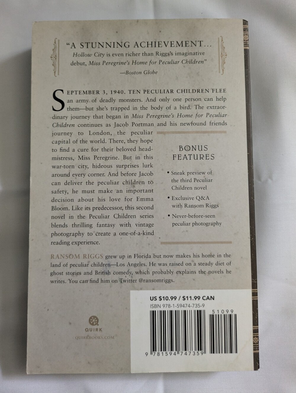 Hollow City Ransom Riggs Book - Picture 2 of 3